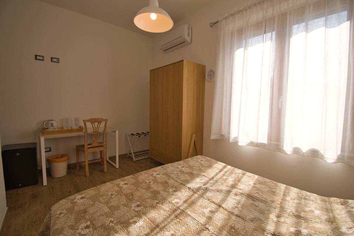 Hotel Dommu Livia Lotzorai Exterior foto